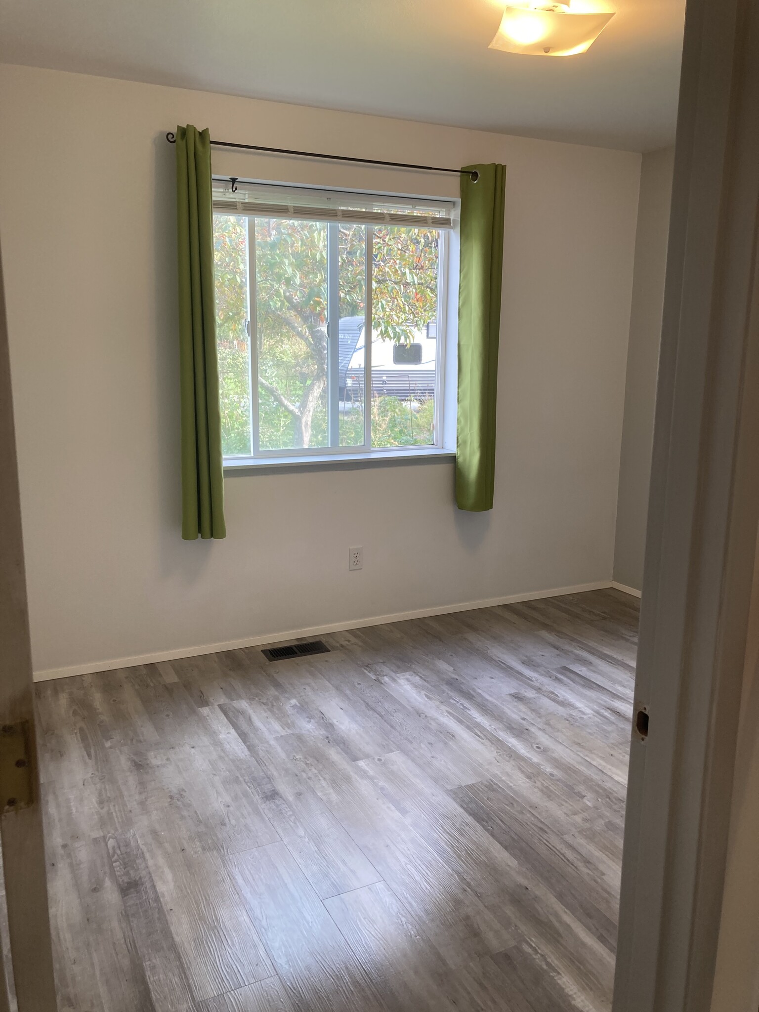 Building Photo - 1525 Blackberry Dr