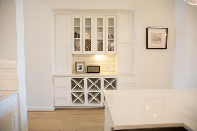 Building Photo - 124 Ricker Way