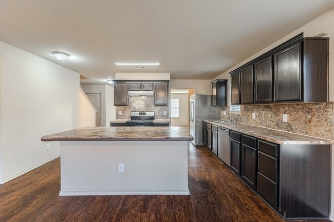 Building Photo - 2007 Naplechase Crest Dr