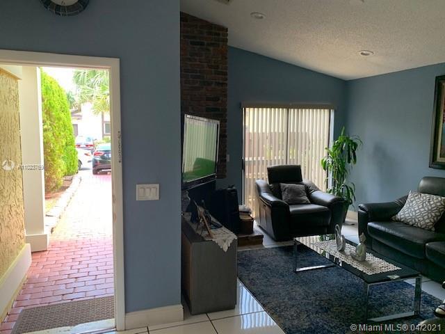 Building Photo - 9516 SW 148th Avenue Cir E