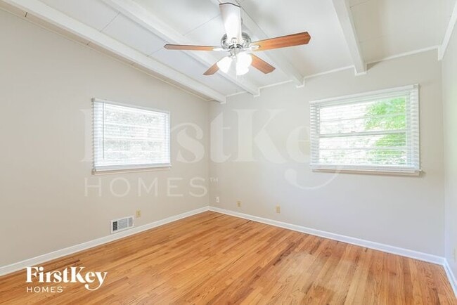 Building Photo - 3162 Nottaway Ct