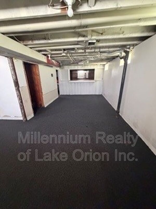 Building Photo - 636 Lebaron Ave