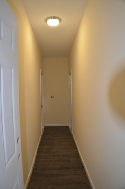 Building Photo - 563 Burritt St