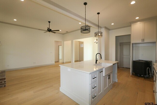 Building Photo - 11796 Jayden Ln