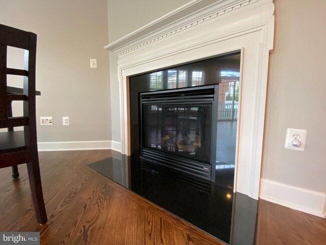 Building Photo - 12239 Water Elm Ln