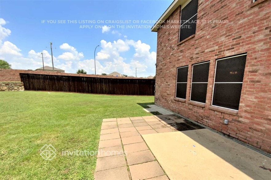 Building Photo - 8000 Stowe Springs Ln