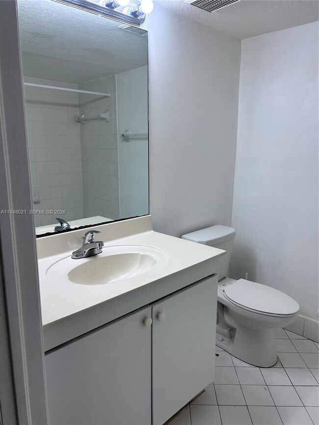 Building Photo - 1270 SE 31st Ct