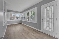 Building Photo - 150 Franklin St