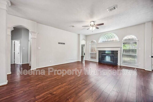 Building Photo - 23822 Wellington Ct Blvd