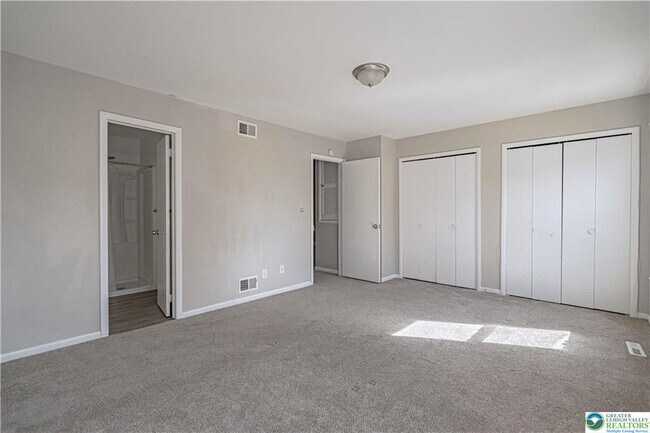 Building Photo - 1405 Presidential Dr