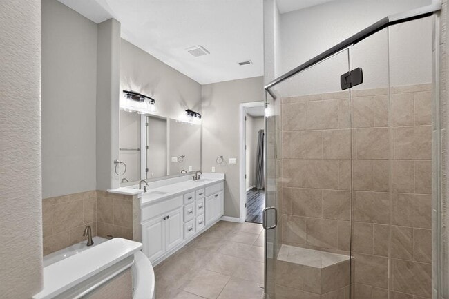 Building Photo - 104 Cartwheel Bend