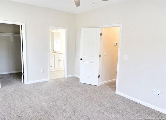 Building Photo - 5620 Tall Timbers Dr