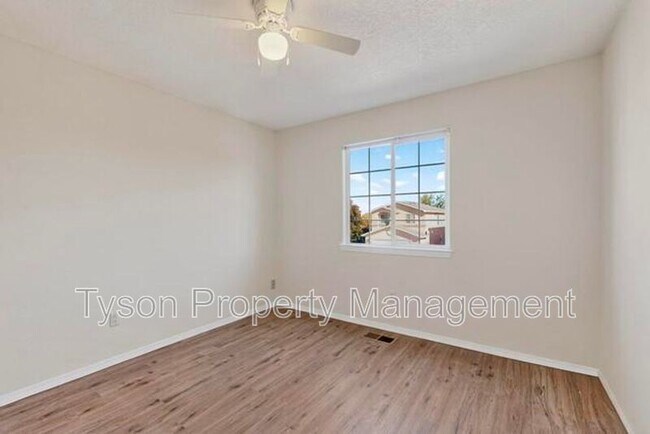 Building Photo - 6605 Ventana Hills Rd NW