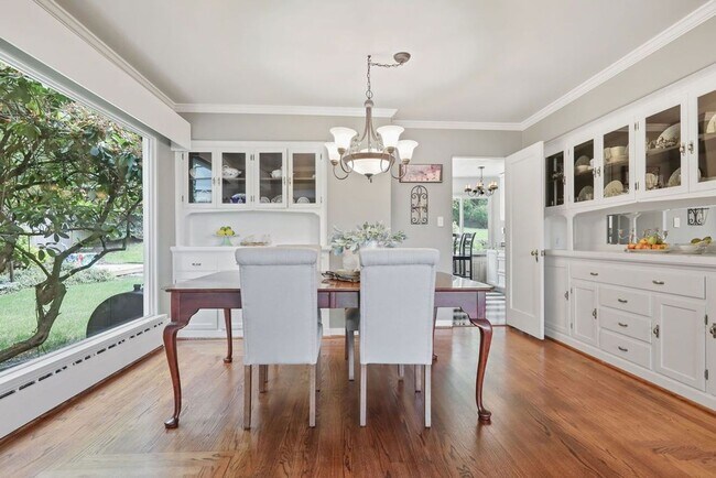 Building Photo - Snohomish Timeless Classic Rental Home