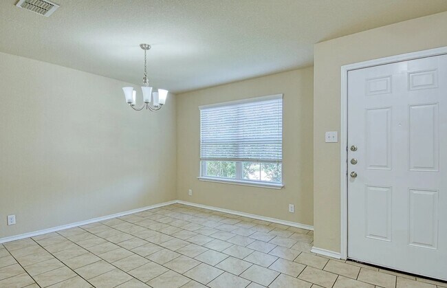 Building Photo - 10814 Arkey Ave