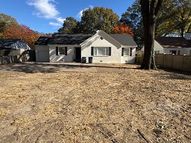 Building Photo - 108 N Highland St