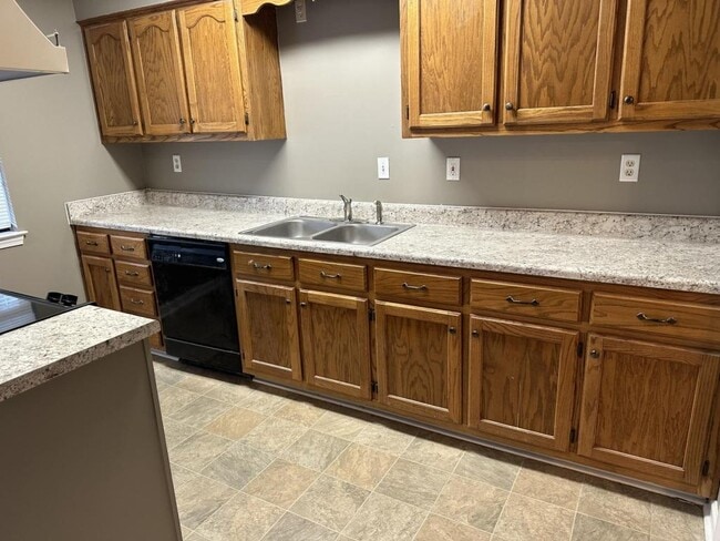 Building Photo - 7287 Grove Park Rd