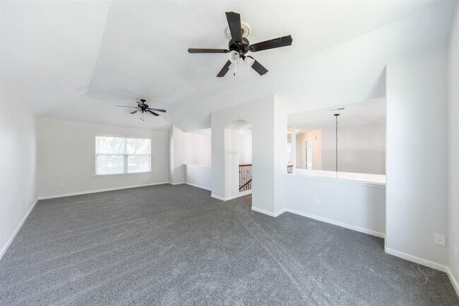 Building Photo - 2911 Ledgeside Ct