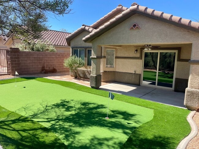 Building Photo - BEAUTIFUL SINGLE STORY HOME IN GATED COMMUNITY OF STALLION MOUNTAIN