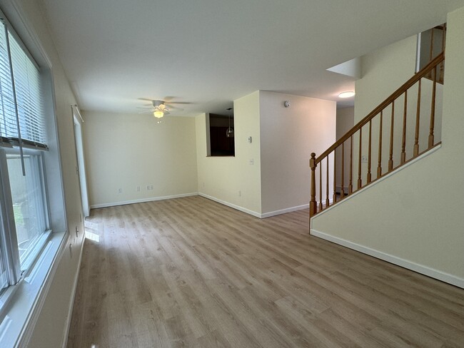 Living - Dining room - 5 Russell St