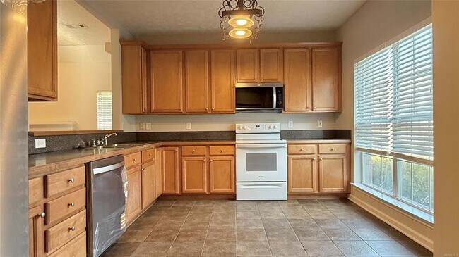 Building Photo - 9505 Greythorne Ct