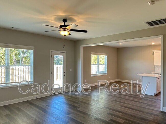 Building Photo - 1637 Grey Cliff Run