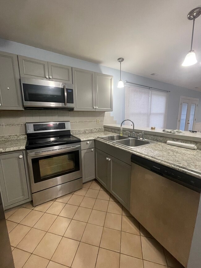 Building Photo - 6016 Loch Arbor Ln