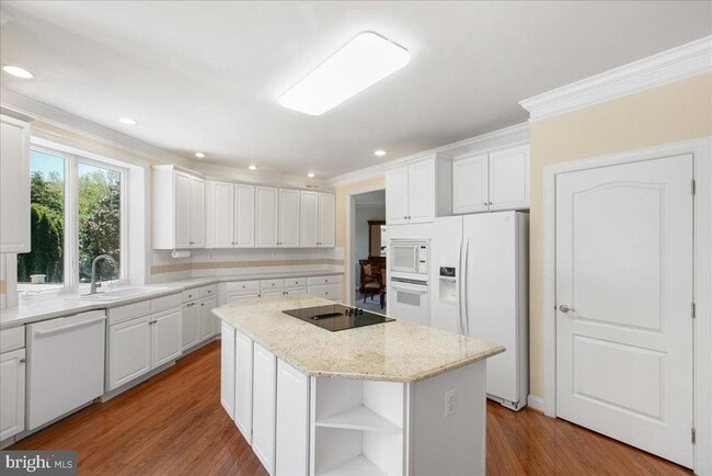 Building Photo - 10243 Brittenford Dr