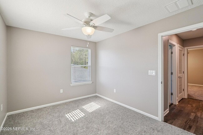 Building Photo - 404 Hepburn Rd