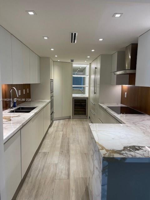 Building Photo - 1121 Crandon Blvd