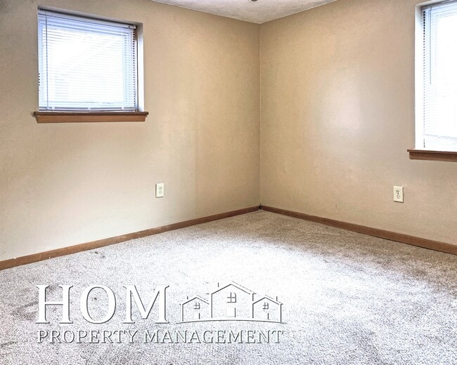 Building Photo - 108.5 Rogers St