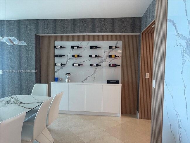 Building Photo - 3101 S Ocean Dr