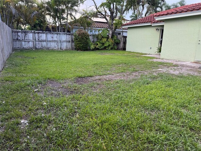 Building Photo - 8556 SW 210th Terrace