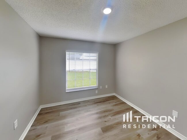 Building Photo - 958 Shriver Cir