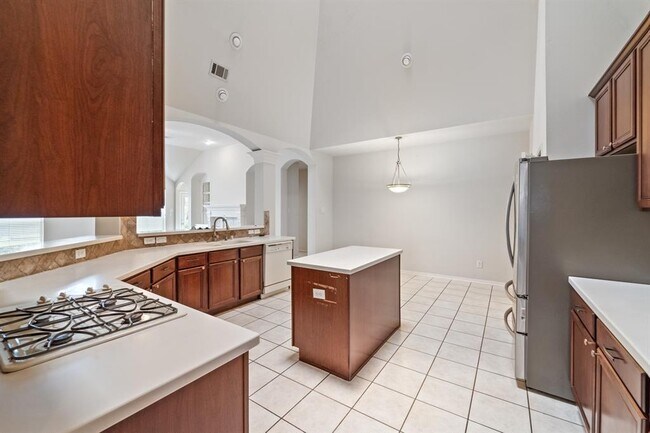 Building Photo - 13738 Sherburn Manor Dr