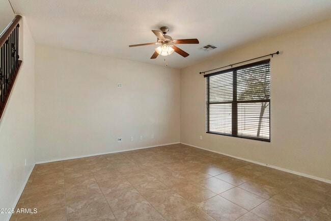 Building Photo - 6209 S 43rd Dr