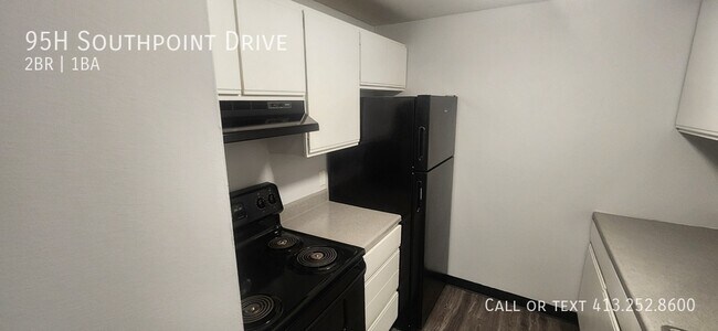 Building Photo - 95 Southpoint Dr