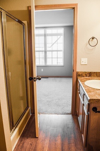 Building Photo - 2864 W Lakewood Dr