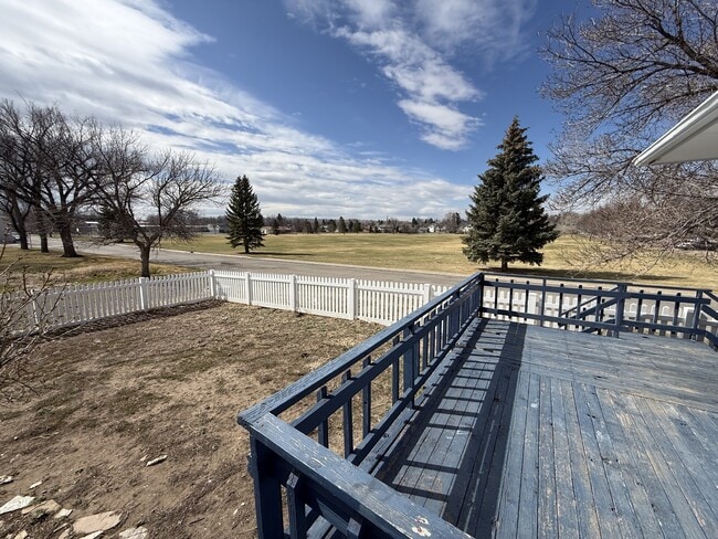 Building Photo - 628 3rd Ave NW