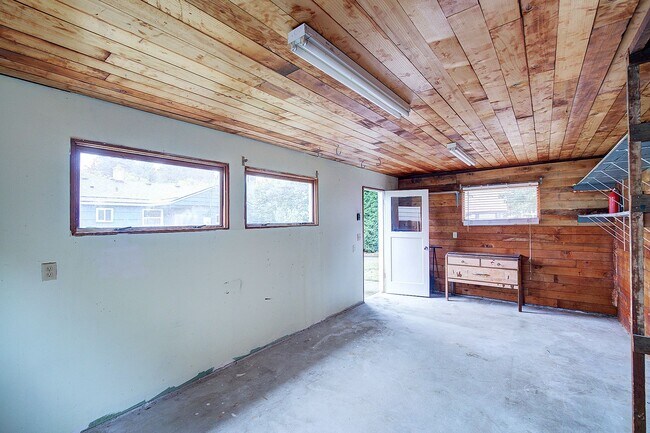 Building Photo - 3bd/1.5ba Seattle House