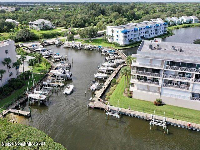 Building Photo - 6124 S River Run Dr
