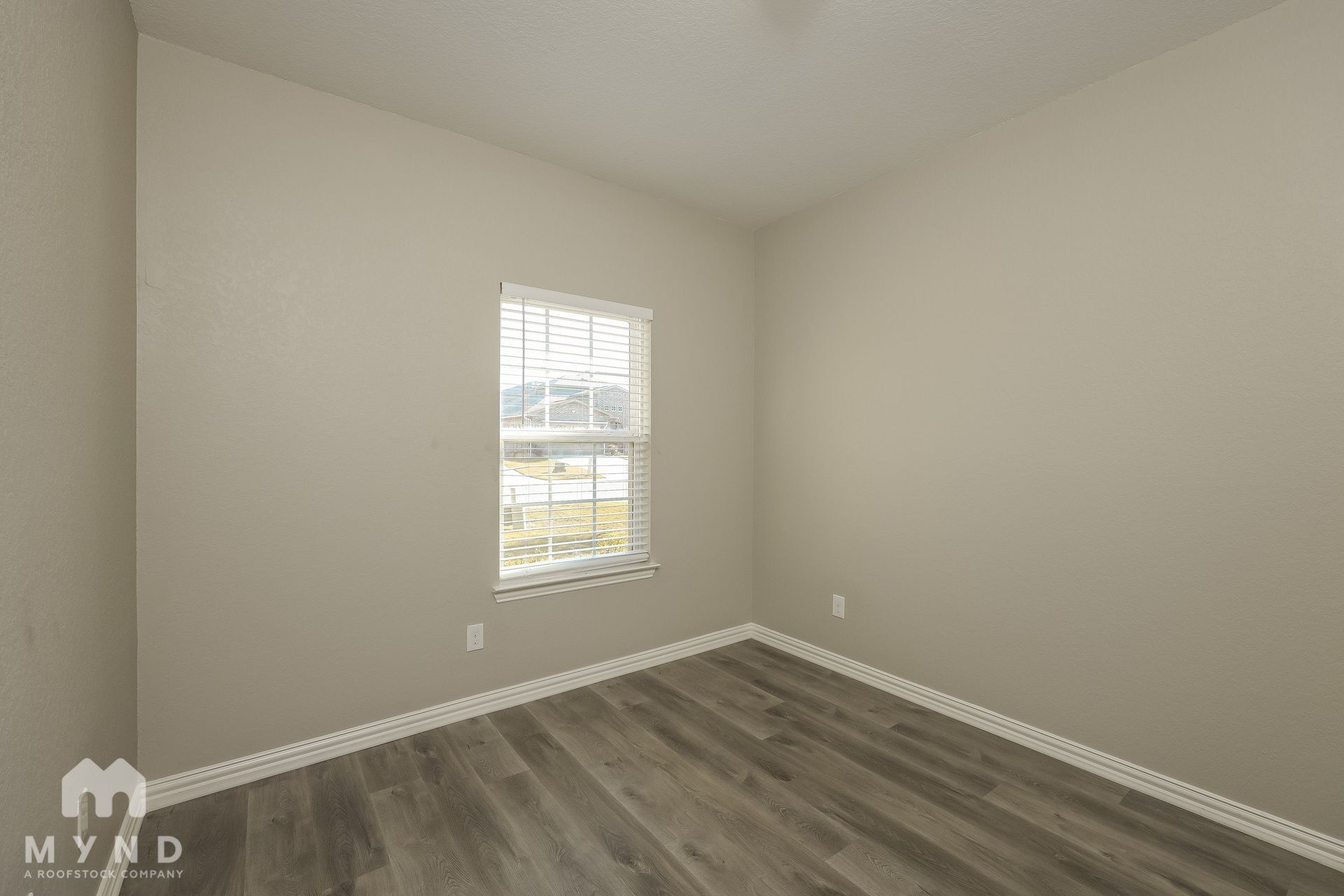 Building Photo - 15938 Cardinal Point