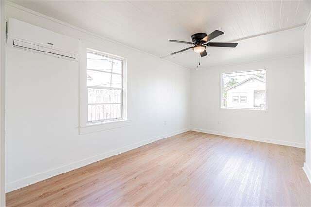 Building Photo - 805 Ave A
