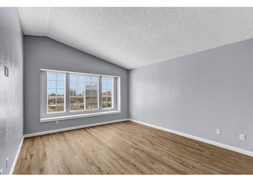 Building Photo - 625 Forester Ln