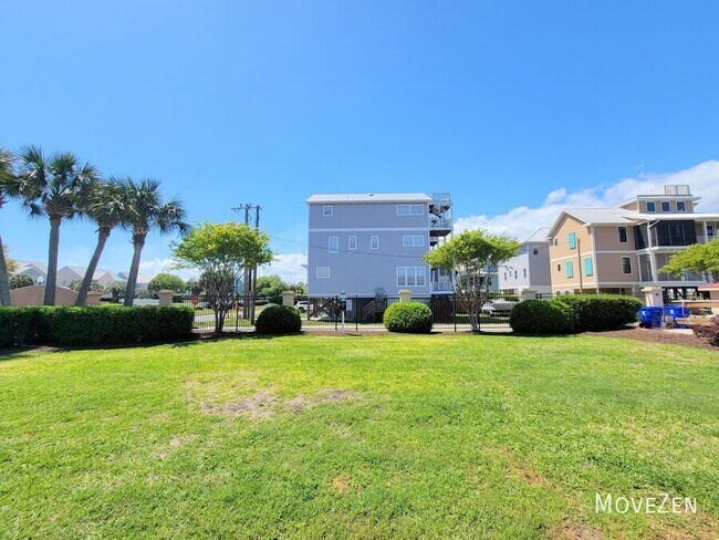 Building Photo - 111 Spencer Farlow Dr-