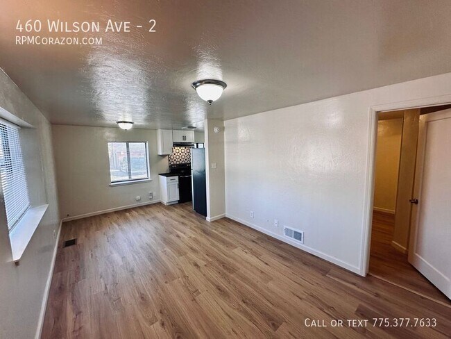 Building Photo - 460 Wilson Ave