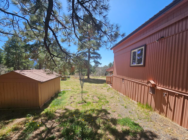 Building Photo - 327 Canyon Cir