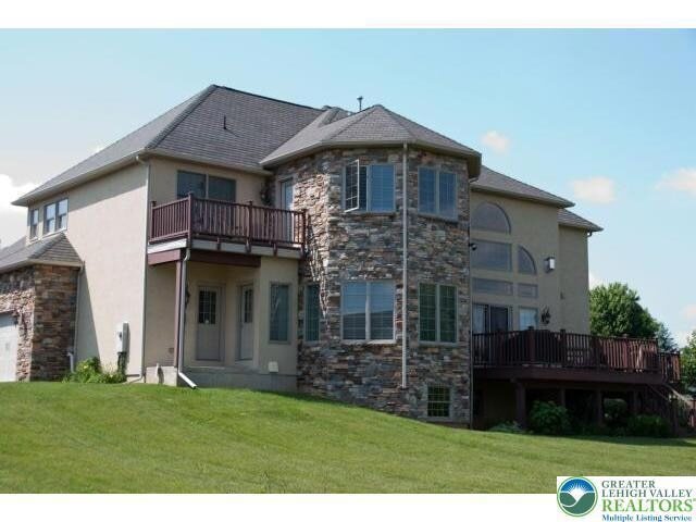 Building Photo - 59 Carousel Ln