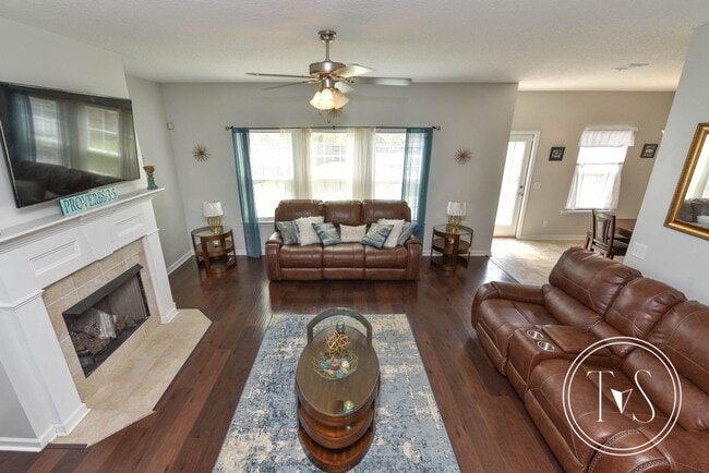 Building Photo - 1095 Marne Blvd