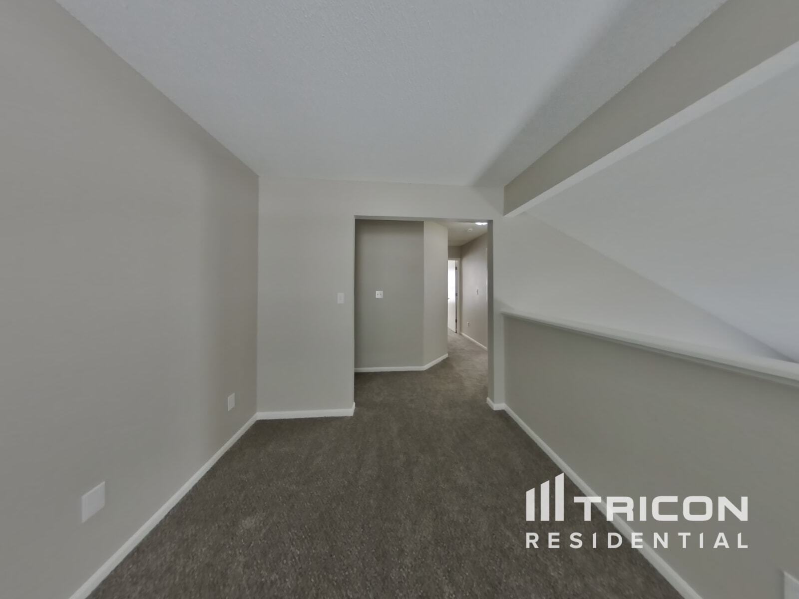 Building Photo - 484 Brookstone Dr